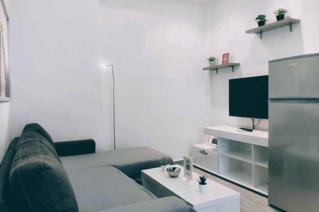 Deluxe Apartment By Prima Lodging Salonicco Esterno foto